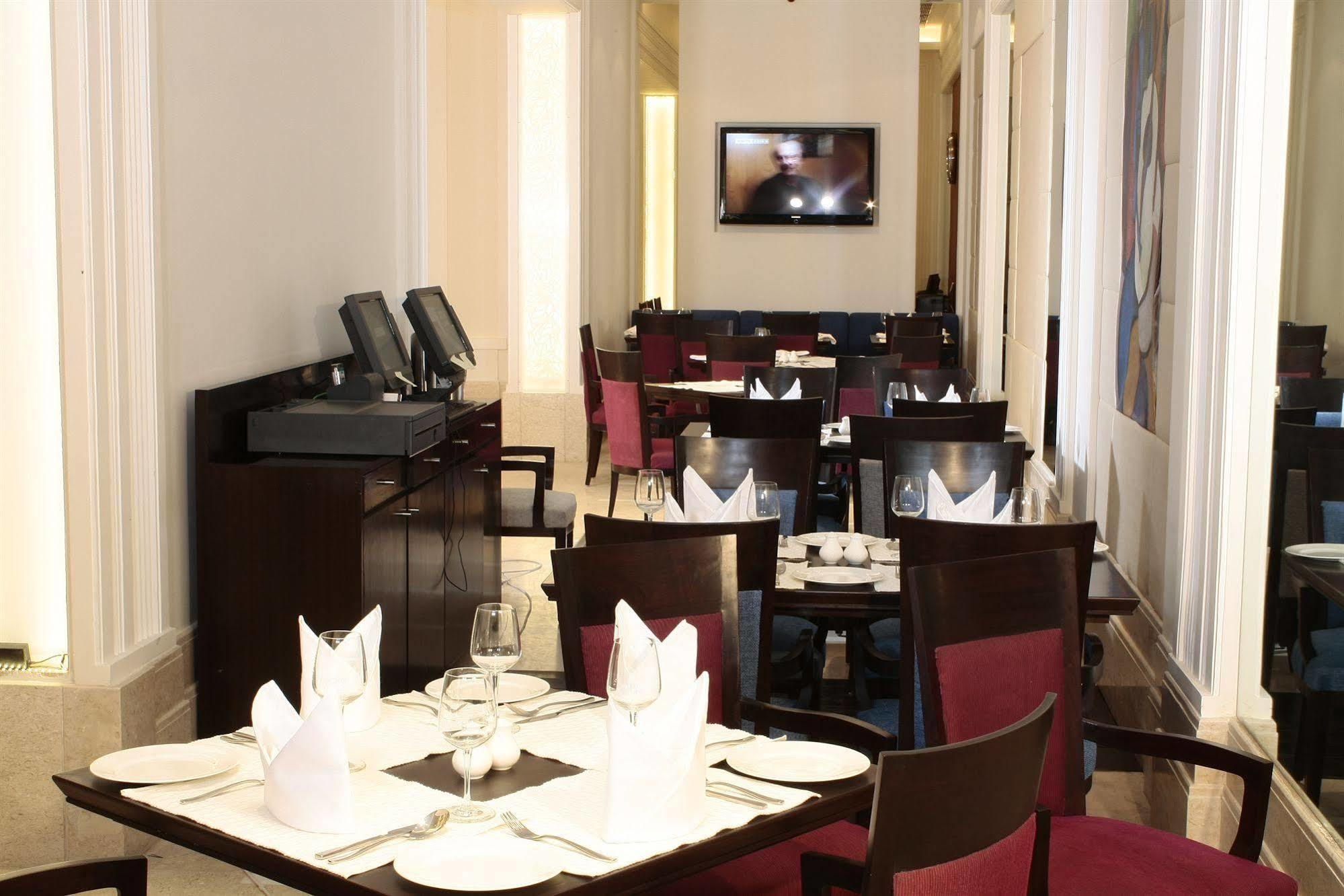 Vista Park Hotel Gurgaon Luaran gambar
